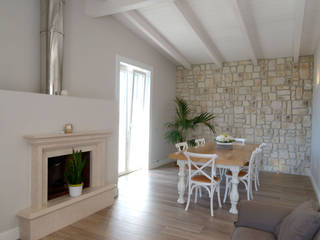 casa Mast, yesHome yesHome Mediterranean style living room