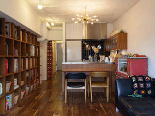 A邸-ワークスペースに夫婦それぞれの空間, 株式会社ブルースタジオ 株式会社ブルースタジオ Modern kitchen