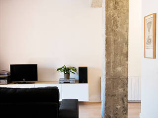 Apartamento MaGo, Iglesias-Hamelin Arquitectos c.b. Iglesias-Hamelin Arquitectos c.b. Living room Concrete