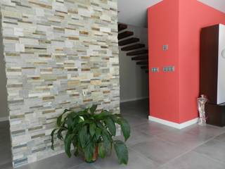 Detached House (Zaragoza), XTid Associates XTid Associates Modern corridor, hallway & stairs