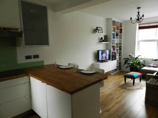 Open space kitchen and dining room. XTid Associates Kitchen Kitchen,dining Room,worktop,bookcase,chandelier,cupboard,engineering wood,floating furniture,floating shelves,folding table,hob,living room,modern kitchen,wooden floor,wooden floor