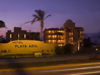 HOTEL PLAYA AZUL, Diseño Aplicado Avanzado de Guadalajara Diseño Aplicado Avanzado de Guadalajara Nhà phong cách Địa Trung Hải