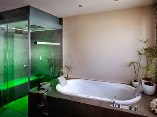 Badezimmer- Produkte mit einem Mehr an Funktionen, repaBAD GmbH repaBAD GmbH Modern bathroom Glass
