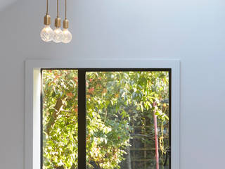 The Slate House , Gundry & Ducker Architecture Gundry & Ducker Architecture Moderne Fenster & Türen Metall Schwarz critical windows