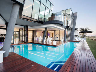 ULTRA MODERN RESIDENCE, FRANCOIS MARAIS ARCHITECTS FRANCOIS MARAIS ARCHITECTS Modern home