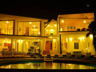 Villa Gauguin, SG Huerta Arquitecto Cancun SG Huerta Arquitecto Cancun 모던스타일 주택 유리