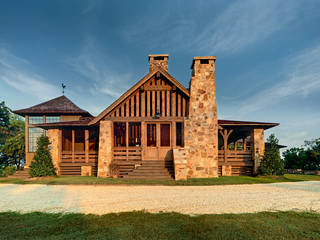 Country Farmhouse, Jeffrey Dungan Architects Jeffrey Dungan Architects Country style house Stone