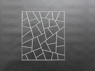 traumhaftes Fenstergitter mit Schmitzstruktur, Metall & Gestaltung Dipl. Designer (FH) Peter Schmitz Metall & Gestaltung Dipl. Designer (FH) Peter Schmitz Modern Windows and Doors Iron/Steel Metallic/Silver