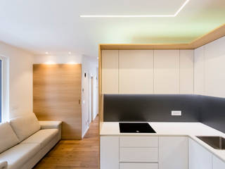 Piccolo appartamento open-space in edificio casa clima "A": Bello , Lemayr Thomas Lemayr Thomas Minimalist living room