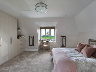 Griggs Shenley, The Wood Works The Wood Works Modern style bedroom Wood Wood effect