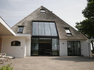 Woonboerderij / Stolpenboerderij, Van der Schoot Architecten bv BNA Van der Schoot Architecten bv BNA Wiejskie domy Drewno O efekcie drewna