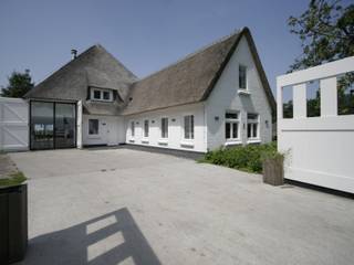 Woonboerderij / Stolpenboerderij, Van der Schoot Architecten bv BNA Van der Schoot Architecten bv BNA Casas de estilo rural Madera Acabado en madera