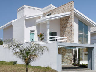 Arquitetura Inovadora Residencial, Virna Carvalho Arquiteta Virna Carvalho Arquiteta Moderne Häuser Weiß