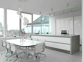 Penthouse S destilat Design Studio GmbH Moderne Küchen destilat,innenarchitektur,interior design,penthouse,penthouse s