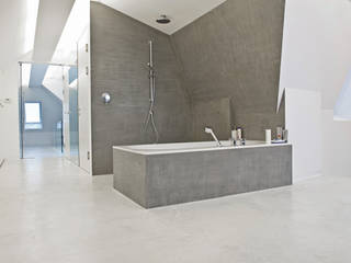 Penthouse S, destilat Design Studio GmbH destilat Design Studio GmbH Modern Bathroom