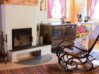 Fertigbausatz für Ihr Ferienhaus: Fjord- Kundenreferenz, THULE Blockhaus GmbH - Ihr Fertigbausatz für ein Holzhaus THULE Blockhaus GmbH - Ihr Fertigbausatz für ein Holzhaus Living room لکڑی Wood effect