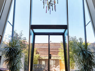 Lean to Structural Glass Extension, Trombe Ltd Trombe Ltd Коридор, прихожая и лестница в модерн стиле