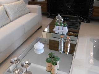 Elegant living room and dining room - sala de estar e jantar elegantes, Mariana Von Kruger Mariana Von Kruger 클래식스타일 거실