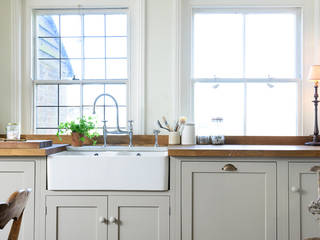 The Lidham Hill Farm Kitchen by deVOL , deVOL Kitchens deVOL Kitchens Landhaus Küchen Weiß