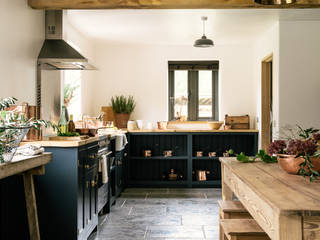 The Leicestershire Kitchen in the Woods by deVOL deVOL Kitchens Landelijke keukens Blauw