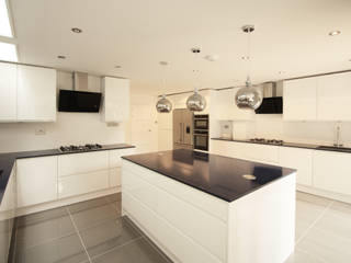 Residential Refurbishment in Edgware, RS Architects RS Architects Modern kitchen