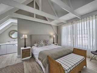 Saffraan Ave, House Couture Interior Design Studio House Couture Interior Design Studio Habitaciones de estilo ecléctico