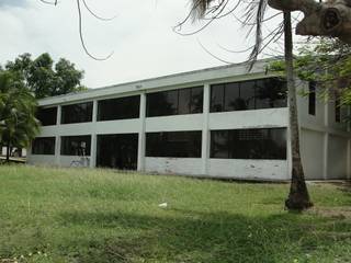 Gimnasio Manzanillo, Contextual Estudio Contextual Estudio Gimnasios en casa de estilo moderno