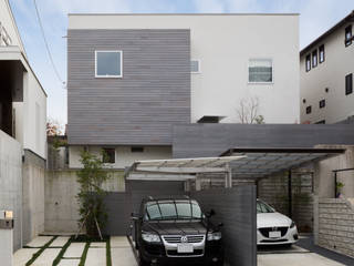 アイストップの家, Kenji Yanagawa Architect and Associates Kenji Yanagawa Architect and Associates モダンな 家 木 白色