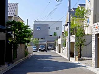 アイストップの家, Kenji Yanagawa Architect and Associates Kenji Yanagawa Architect and Associates モダンデザインの リビング 木 白色