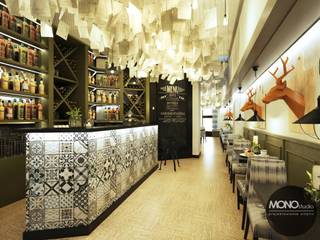 Stylowa restauracja w Krakowie, MONOstudio MONOstudio غرفة السفرة