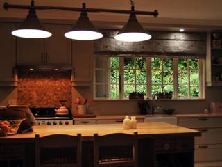 Project : De Wet, Capital Kitchens cc Capital Kitchens cc Country style kitchen Wood Grey