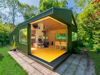 Thoreau's Cabin, cc-studio cc-studio Country style dining room Wood Yellow