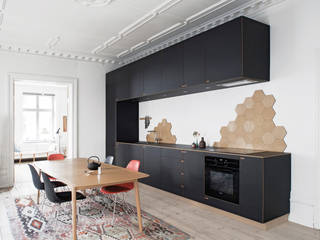 Кухня в скандинавском стиле, URBAN wood URBAN wood 스칸디나비아 주방 솔리드 우드 멀티 컬러