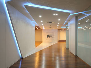 BAM's Exclusive Pre Function, JustSpace Design Studio JustSpace Design Studio Modern corridor, hallway & stairs Wood Wood effect