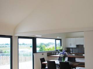 All Weather House, ROEWUarchitecture ROEWUarchitecture Modern Dining Room Wood Wood effect