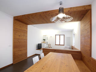 APPARTAMENTO ZA, gianluca valorz architetto gianluca valorz architetto Modern Living Room Wood White