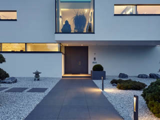 Moderne Luxusvilla im kubischen Stil, Lioba Schneider Architekturfotografie Lioba Schneider Architekturfotografie Rumah Modern