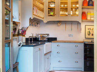A cotswold dream, Auspicious Furniture Auspicious Furniture Country style kitchen Granite