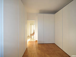8° PIANO, michele gambato architetto, mgark michele gambato architetto, mgark Moderne Schlafzimmer