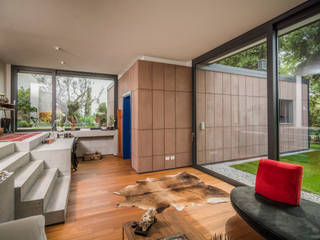 CASA PATIO 2, Moretti MORE Moretti MORE Moderner Flur, Diele & Treppenhaus