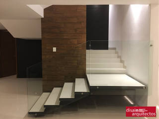 homify Modern Corridor, Hallway and Staircase Metal Black