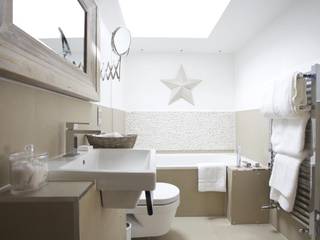 homify Eclectische badkamers Bathroom,recessed sink,wall hung toilet,bath,tiles,holiday home,luxury.