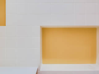 Un Appartement locatif saisonnier au coeur de Paris, ATELIER FB ATELIER FB Modern Bathroom