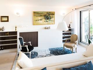 Un appartement moderne entre blanc et bois , ATELIER FB ATELIER FB Salon moderne