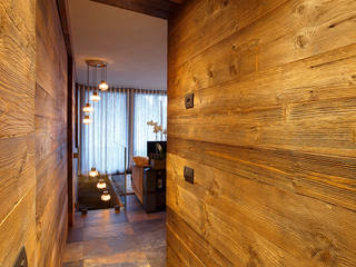 EP Alpine Mansion, BEARprogetti BEARprogetti Rustic style corridor, hallway & stairs Solid Wood
