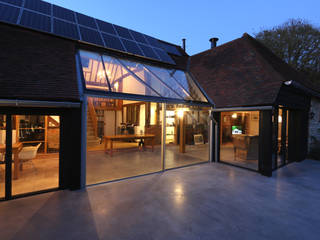 Brook Barn, IQ Glass UK IQ Glass UK Eclectic style garden