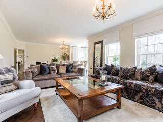 Classic Modern Family Room homify غرفة المعيشة living room,family room,dining room,coffee table,luxury,sofa