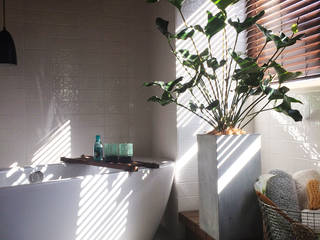 Plants/L, （有）ハートランド （有）ハートランド Asiatische Badezimmer Weiß