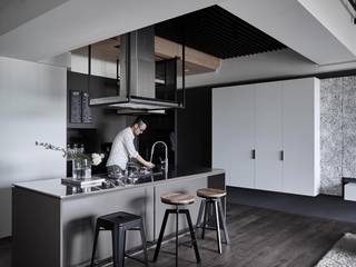 TOUGH INN, 寬度 空間設計整合 寬度 空間設計整合 Moderne Küchen
