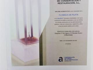 PLOMADA DE PLATA 2016, MC CONSERVACIÓN Y RESTAURACIÓN, S.L. MC CONSERVACIÓN Y RESTAURACIÓN, S.L. Commercial spaces 石 白色